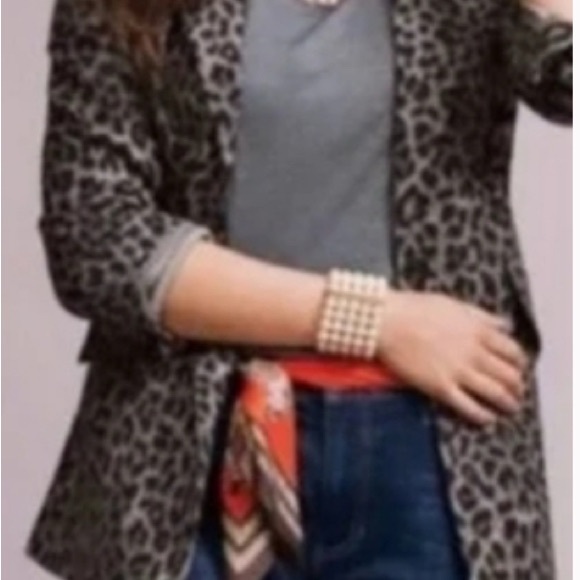 CAbi Jackets & Blazers - CAbi Jungle Jacket size 12 3373 Leopard Print Blazer